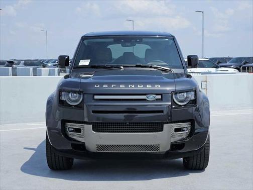 2025 Land Rover Defender 110 P500 X-Dynamic SE