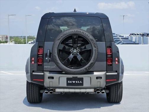 2025 Land Rover Defender 110 P500 X-Dynamic SE