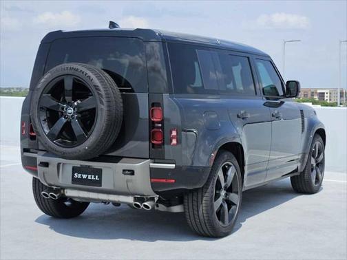 2025 Land Rover Defender 110 P500 X-Dynamic SE