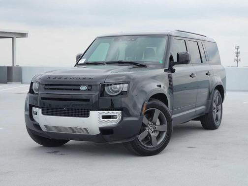 Santorini Black Metallic 2025 Land Rover Defender 130 P400 S