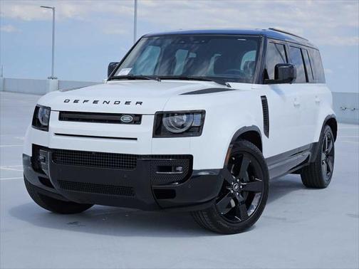 2025 Land Rover Defender 110 P400 X-Dynamic SE