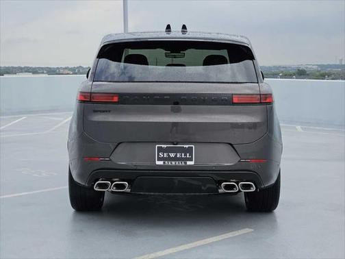 2025 Land Rover Range Rover Sport SE