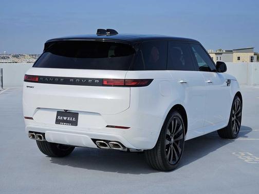 2025 Land Rover Range Rover Sport SE