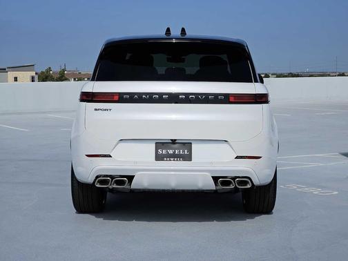 2025 Land Rover Range Rover Sport SE