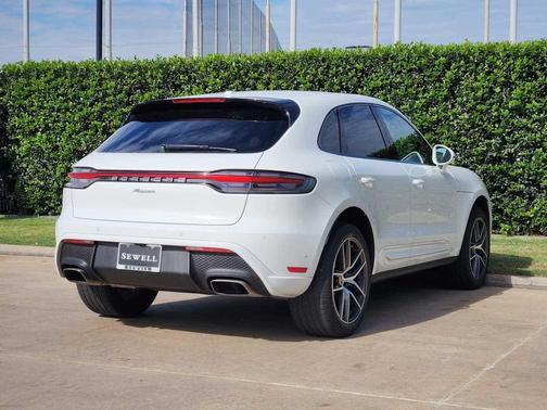 Carrara White Metallic 2023 Porsche Macan Macan T