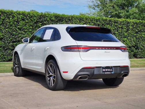 Carrara White Metallic 2023 Porsche Macan Macan T