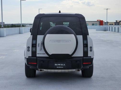 BORASCO GREY 2026 Land Rover Defender P400 X-Dynamic SE