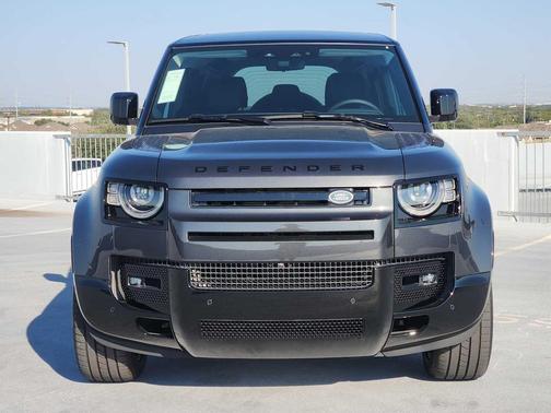 2025 Land Rover Defender 110 P500 X-Dynamic SE