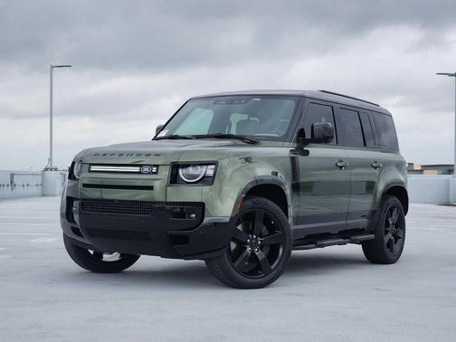 WOOLSTONE GREEN 2026 Land Rover Defender P400 X-Dynamic SE