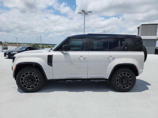 BORASCO GREY 2026 Land Rover Defender P635 OCTA