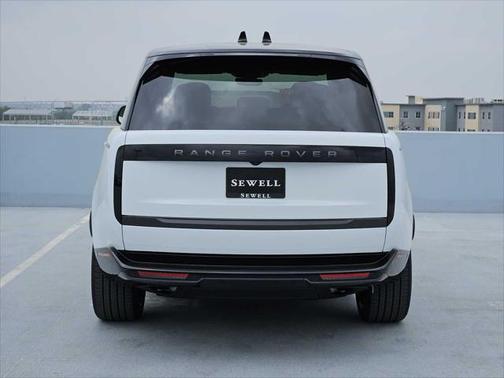 2025 Land Rover Range Rover P400 SE