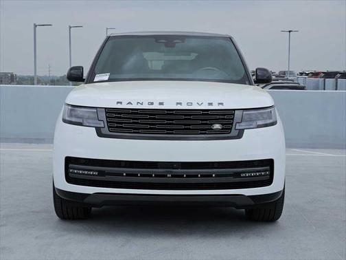 2025 Land Rover Range Rover P400 SE