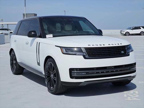 2025 Land Rover Range Rover P400 SE 7 Seat