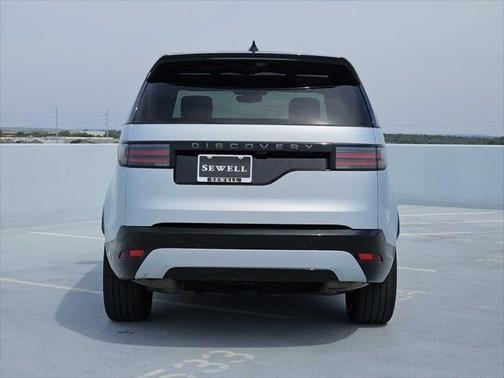 2024 Land Rover Discovery P360 Dynamic SE