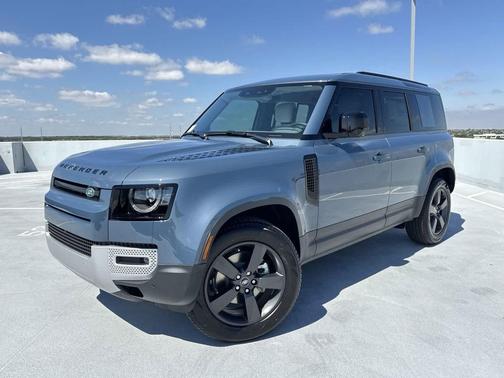 2025 Land Rover Defender 110 P300