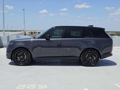 2025 Land Rover Range Rover P530 SE