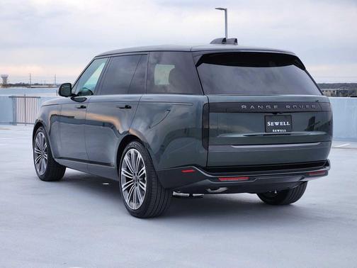 2026 Land Rover Range Rover P400 SE 7 Seat