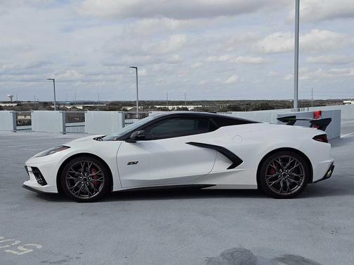 2023 Chevrolet Corvette Stingray w/3LT