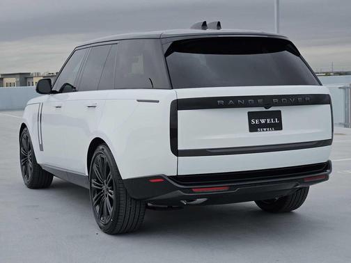 2026 Land Rover Range Rover P400 SE