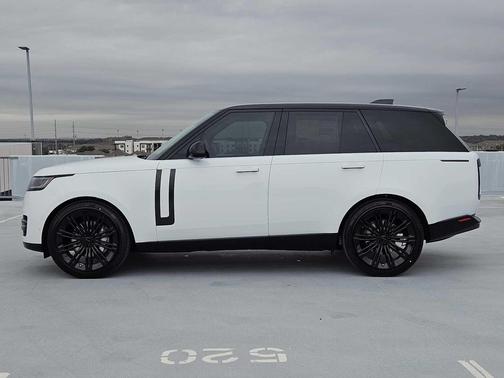 2026 Land Rover Range Rover P400 SE