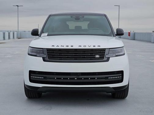 2026 Land Rover Range Rover P400 SE