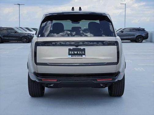 2025 Land Rover Range Rover P400 SE