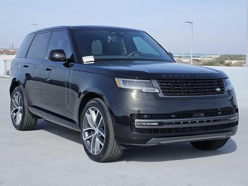 2025 Land Rover Range Rover P550e SE SWB