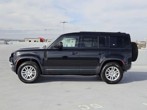 2024 Land Rover Defender 110 P300 S