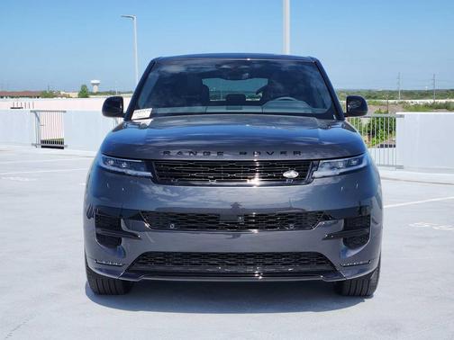 2026 Land Rover Range Rover Sport SE