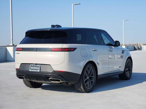 2024 Land Rover Range Rover Sport P360 SE