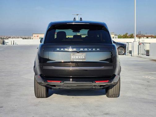 2024 Land Rover Range Rover P400 SE LWB 7 Seat