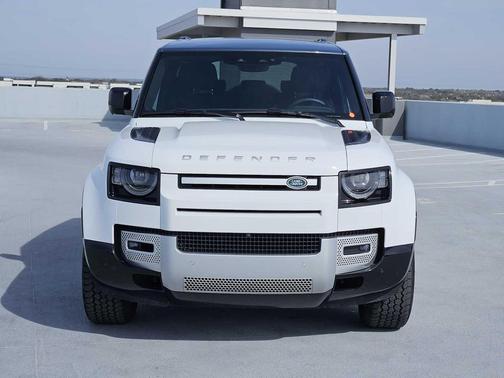 2025 Land Rover Defender 90 P300 S