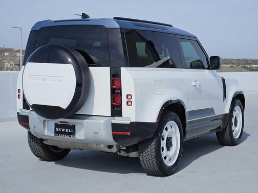 2025 Land Rover Defender 90 P300 S