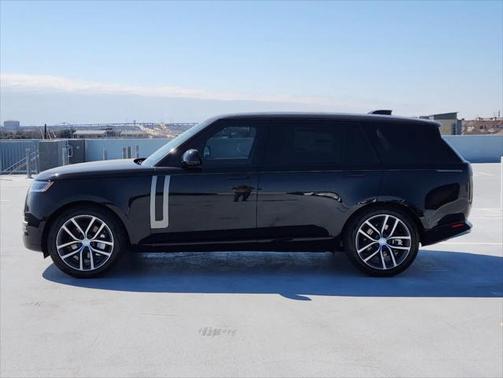 2025 Land Rover Range Rover P530 SE 7 Seat