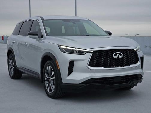 2023 INFINITI QX60 PURE