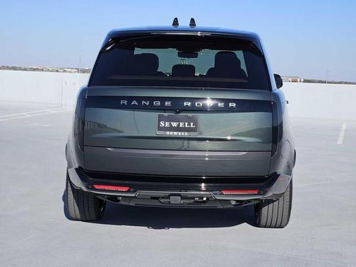 2026 Land Rover Range Rover P400 SE