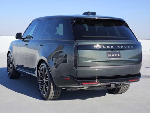 2026 Land Rover Range Rover P400 SE