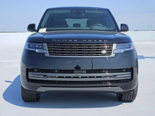 2025 Land Rover Range Rover P530 SE 7 Seat