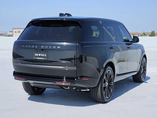 2025 Land Rover Range Rover P530 SE 7 Seat