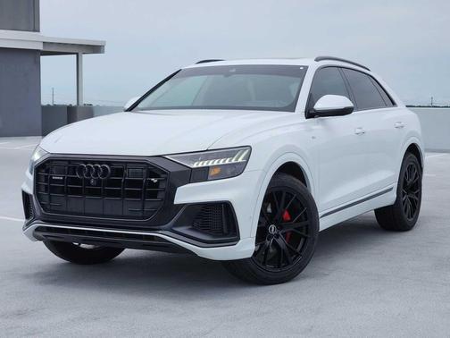 Glacier White Metallic 2021 Audi Q8 55 Prestige