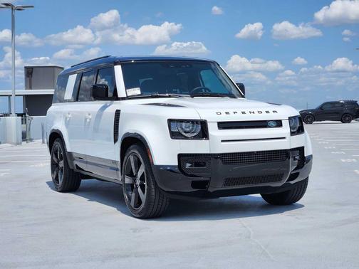2025 Land Rover Defender V8