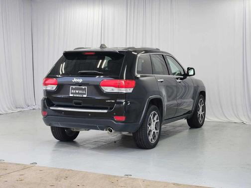 Diamond Black Crystal Pearlcoat 2019 Jeep Grand Cherokee Limited