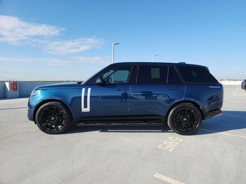 2023 Land Rover Range Rover Autobiography LWB 7 Seat