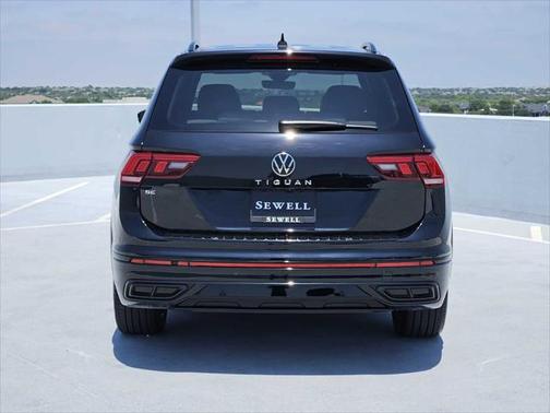 2024 Volkswagen Tiguan 2.0T SE R-Line Black