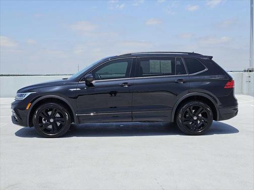 2024 Volkswagen Tiguan 2.0T SE R-Line Black