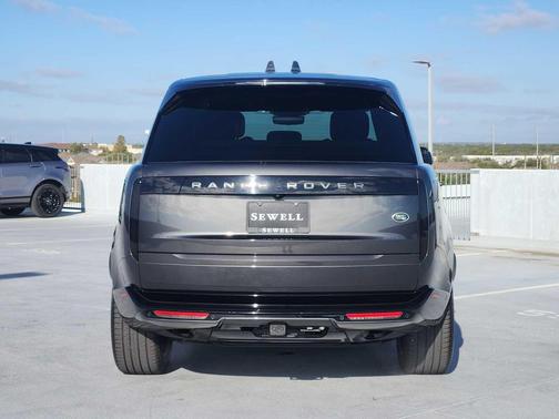 2023 Land Rover Range Rover P400 SE SWB