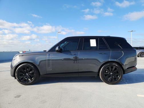 2023 Land Rover Range Rover P400 SE SWB