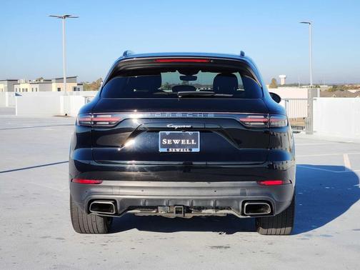 2022 Porsche Cayenne Cayenne