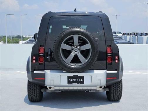 2025 Land Rover Defender 90 P300 S