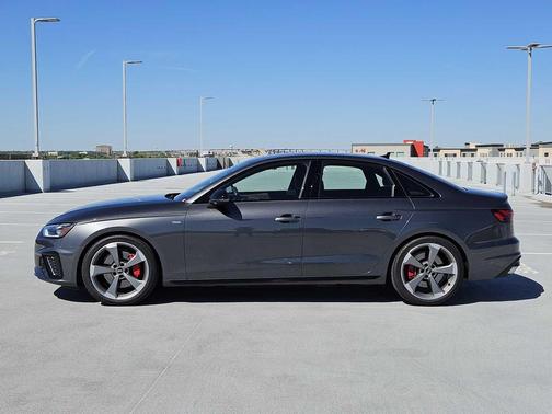 2022 Audi A4 45 S line Premium Plus